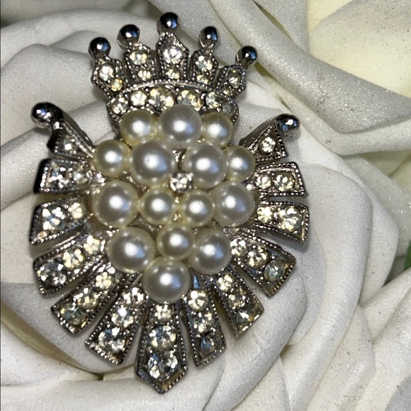 Eisenberg Ice Pearl and Crystal Brooch - Picture 6 of 6